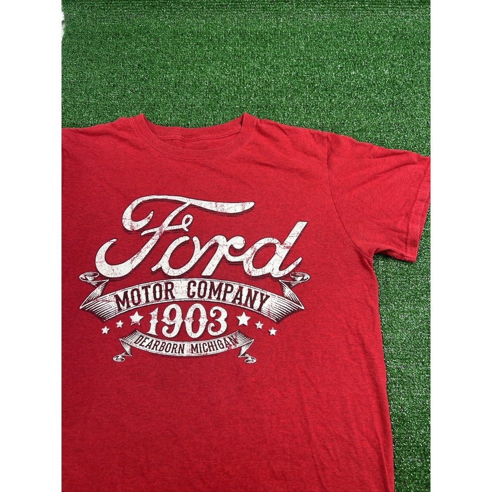 Ford Motor Company Red Short Sleeve T-Shirt Size Medium White Lettering